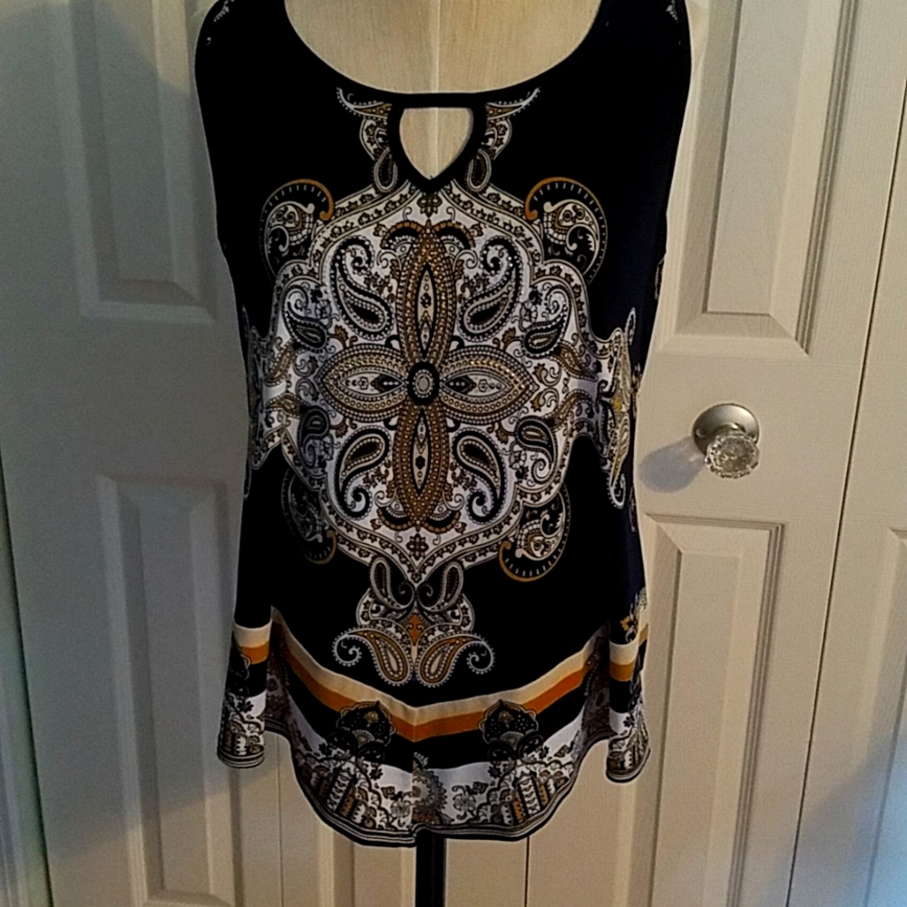 Poly,spandex sleevless blouse